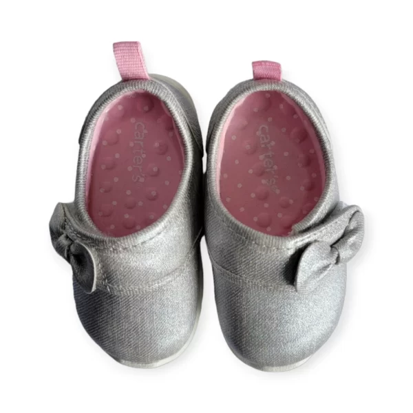 Zapatos Con Moño Color Gris Con Brillos Discretros - Imagen 3